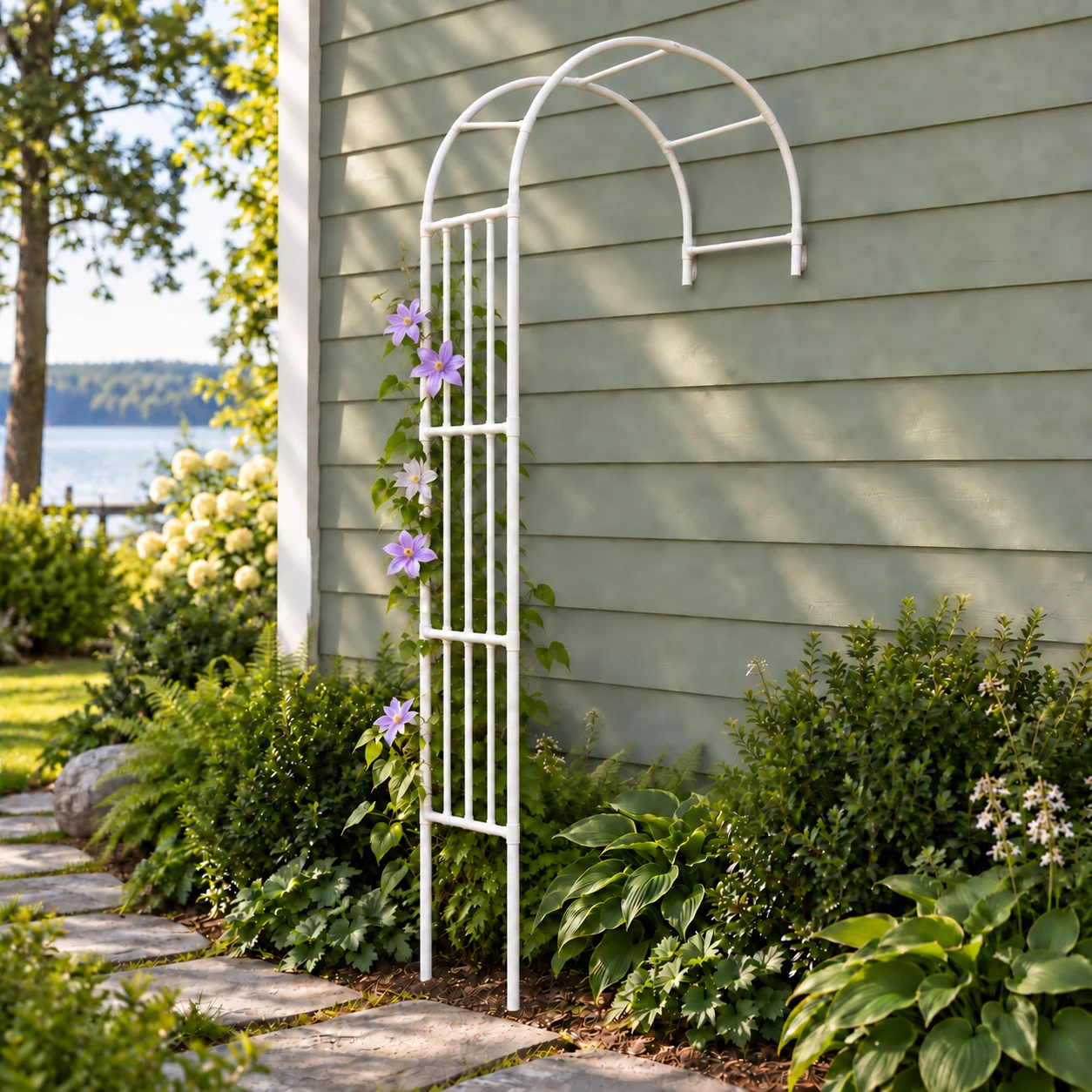 Tengyu Arch (Type A) in a garden setting