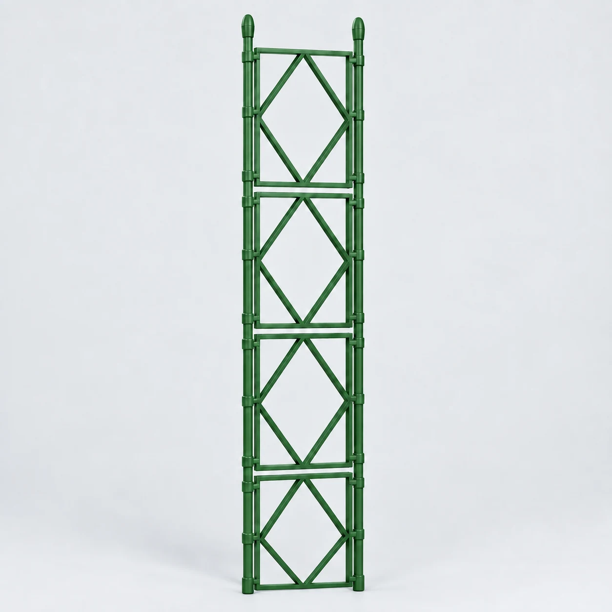 Diamond-shaped fence